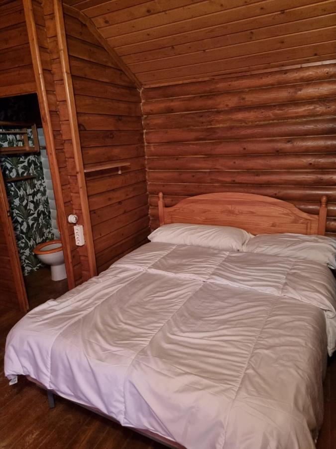Camping Fuente De Piedra Exterior photo