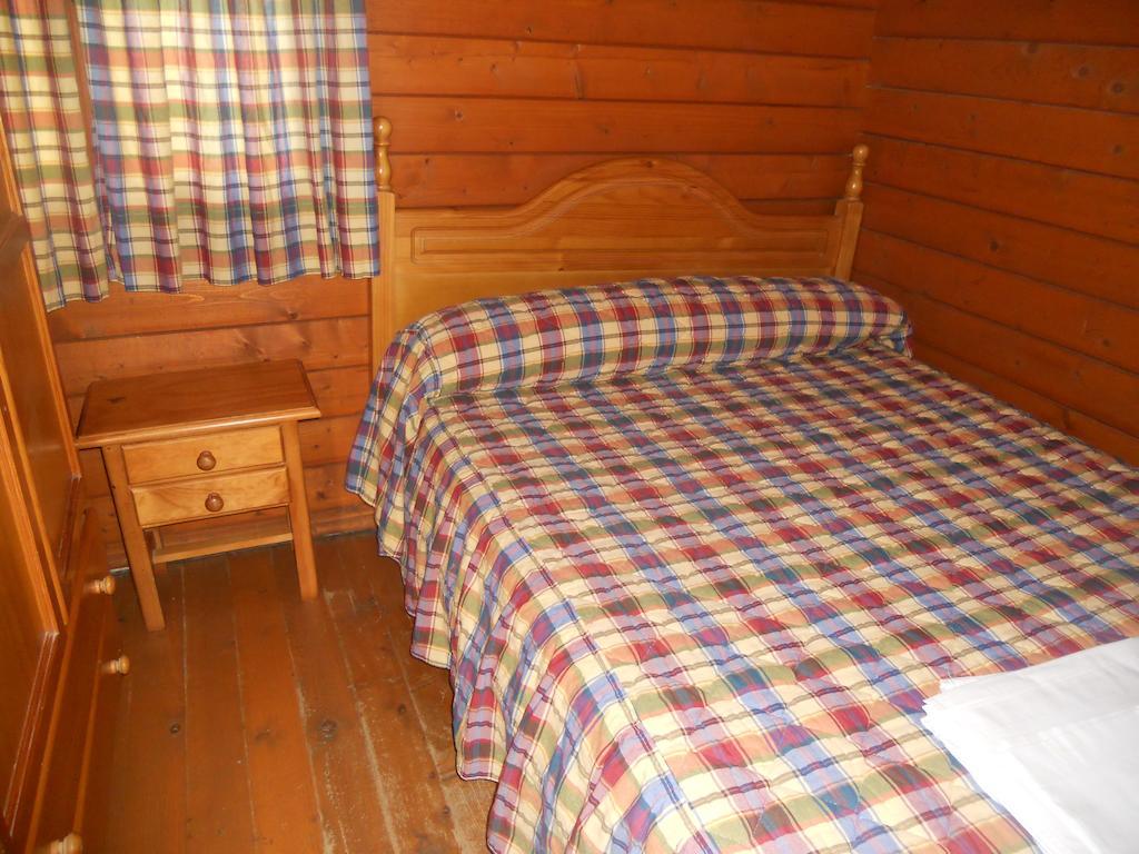 Camping Fuente De Piedra Room photo